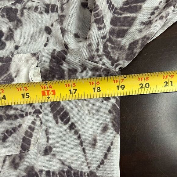 Chico’s Gray White Shibori Spot Tie-Front Sheer Shirt Mesh Women's Size 1 (M) - Picture 12 of 15